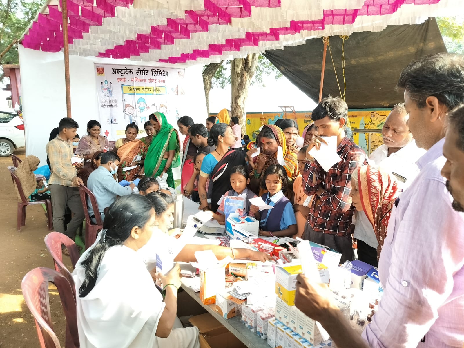 अल्ट्राटेक-माणिकगड सिमेंट कंपनीची ग्रामीण भागात आरोग्यक्रांती सुरू