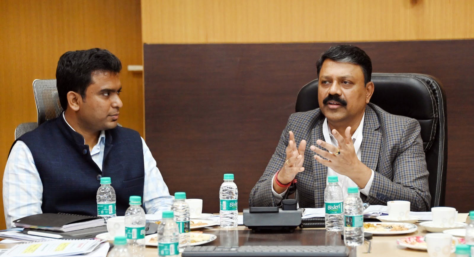 विकसीत भारत संकल्प यात्रे’च्या माध्यमातून लाभार्थ्यांपर्यंत पोहचा – सहसचिव आनंद पाटील