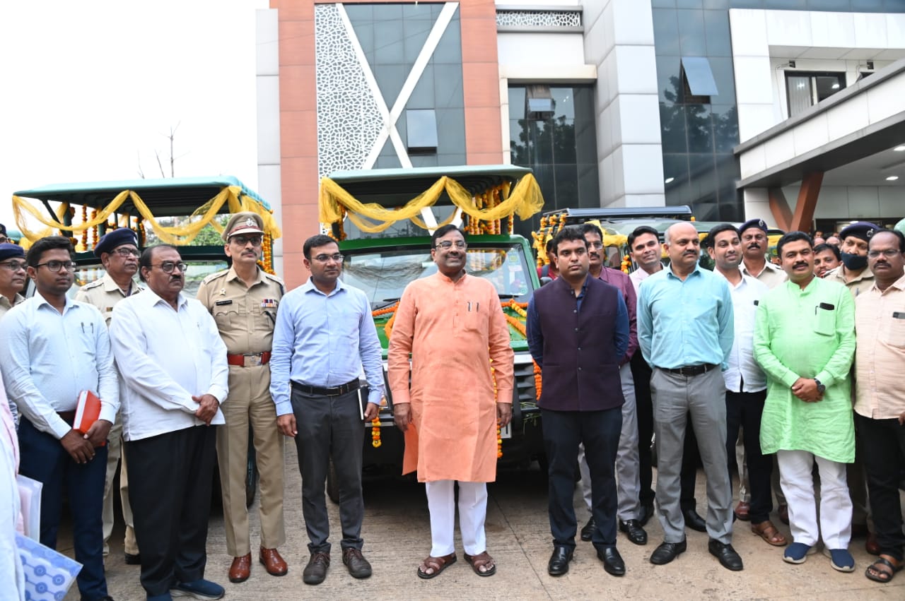 राज्यातील 75 हजार विद्यार्थ्यांना मोफत व्याघ्र पर्यटनाचा आनंद मिळणार – वनमंत्री सुधीर मुनगंटीवार