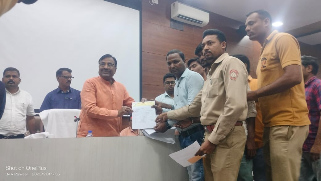 महावितरण कर्मचाऱ्यांच्या समस्या