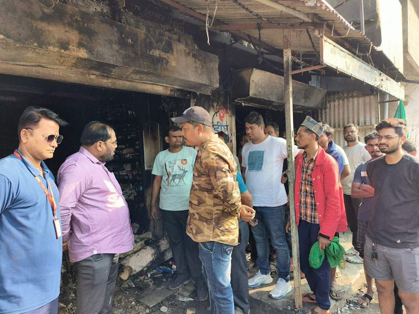 तुकुम येथे भीषण आग