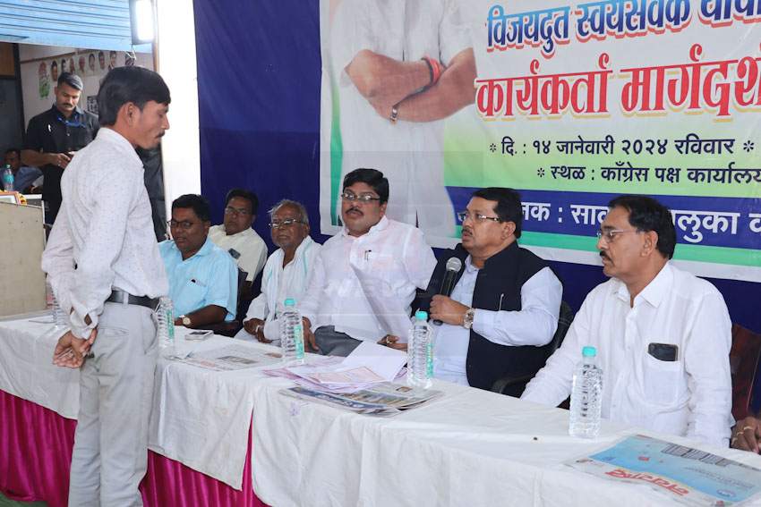 विजयदुतांनी सर्व सामान्य,गोर-गरिब जनतेचे सेवक बनून कार्य करावे- विरोधी पक्षनेते विजय वडेट्टीवार